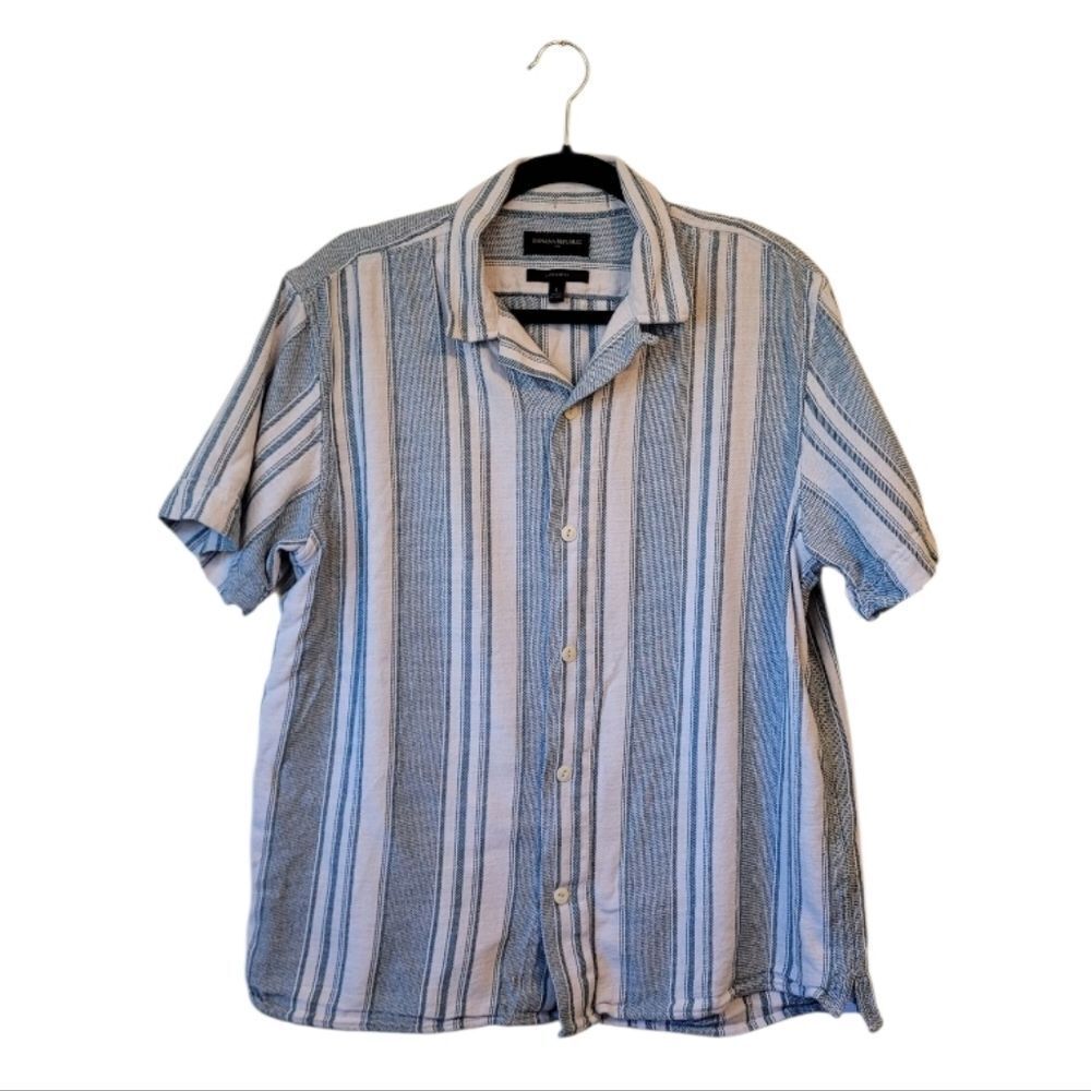 Banana Republic Men's Blue And White Stripe Standard Fit Button Up Shirt Size L